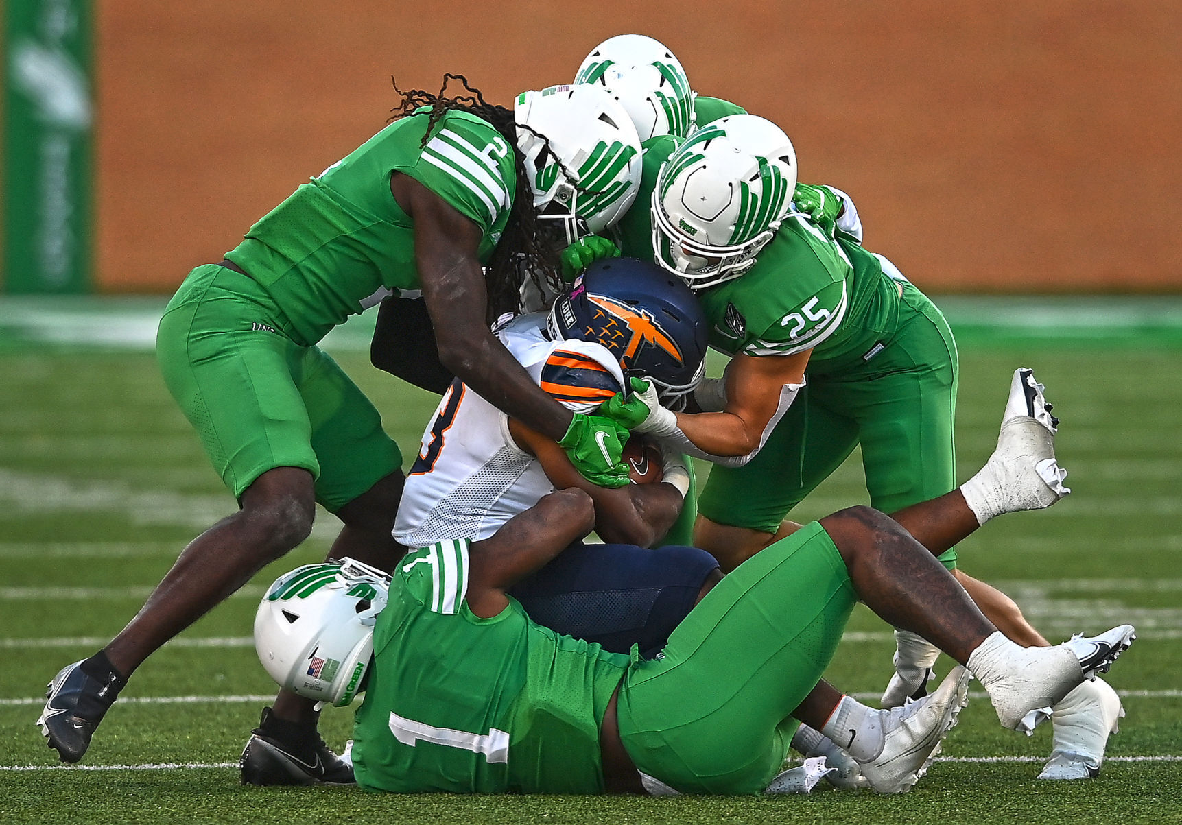 UNT-FIU four downs